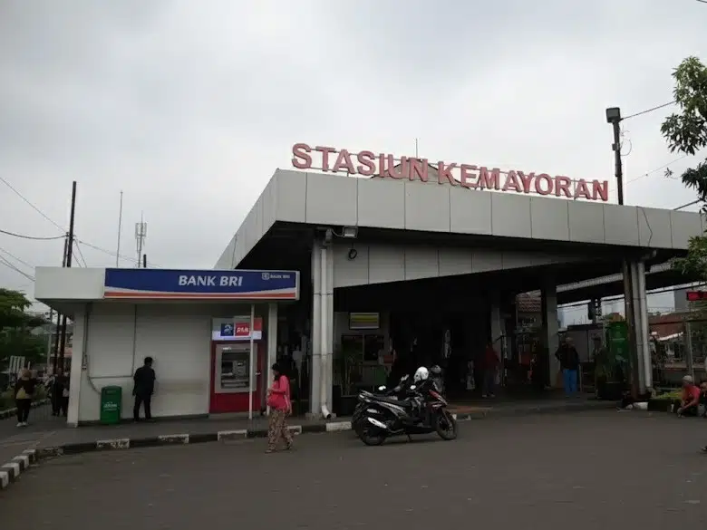 stasiun kemayoran